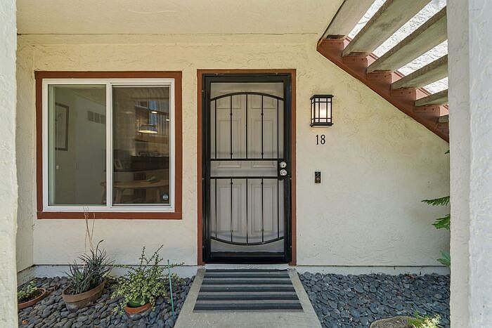 1st image of 4070 Porte La Paz Unit 18