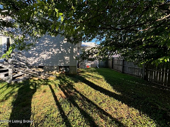 2nd image of 3126 Pine Trace Ct