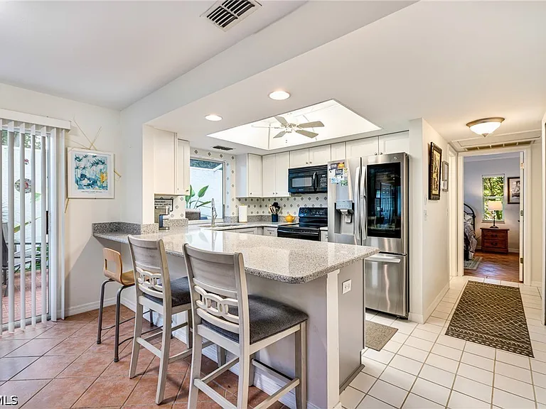 13740 Downing Ln #5 — Photo 9