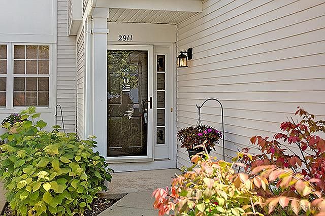 1st image of 2911 Kentshire Cir