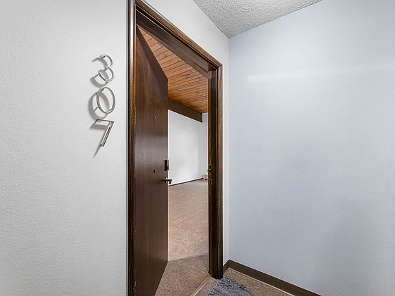 2nd image of 1220 Glacier Ave