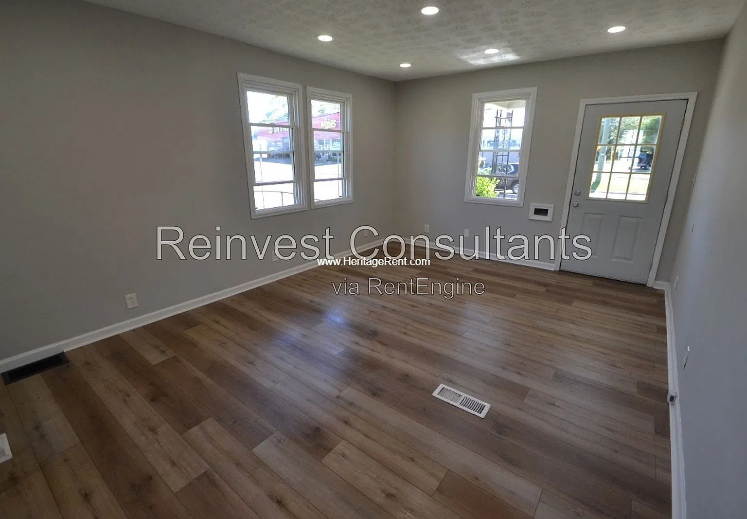 4 bed, 2.0 bath, 1350 sqft, $1,995 — Photo 3