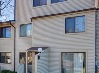1400 Cedarwood Dr APT B, Westlake, OH
