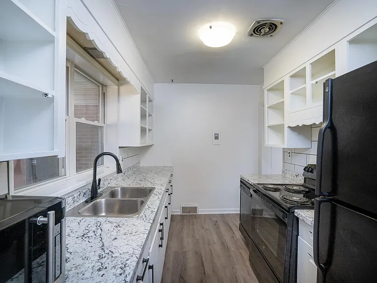 1315 N Atherton St — Photo 7
