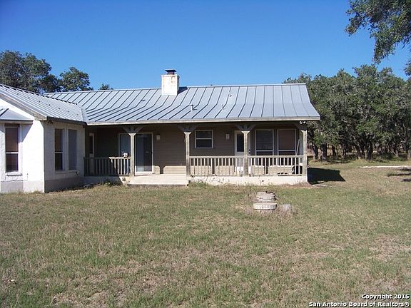 3rd image of 126 Oak Holw