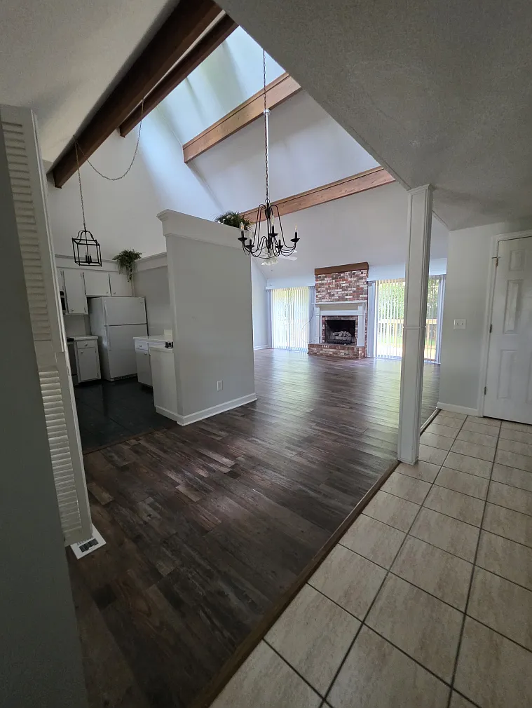 3 bed, 1762 sqft, $1,800 — Photo 3