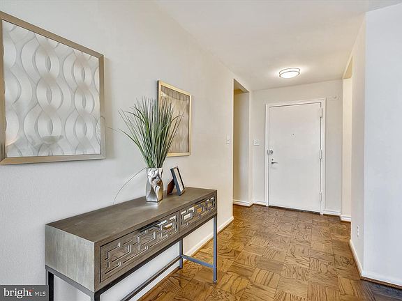 3rd image of 4620 N Park Ave APT 1506W