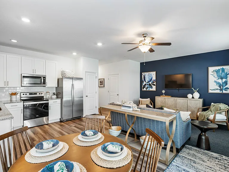 Covey Homes Bella Citta_Interior-12