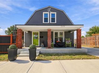 2638 Jarboe St, Kansas City, MO 64108