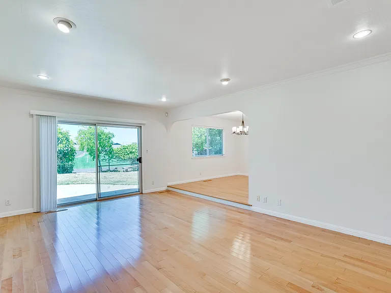 1289 Glen Haven Dr — Photo 7