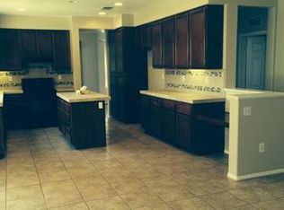465 Shasta Cir, Corona, CA 92881