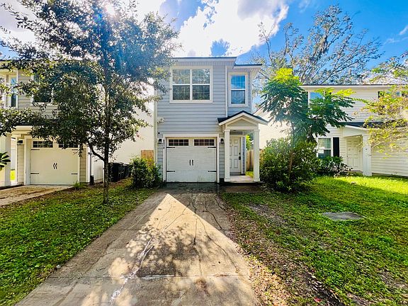 2nd image of 8010 Dandy Ave