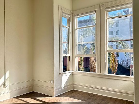 2nd image of 509 Park Blvd #303