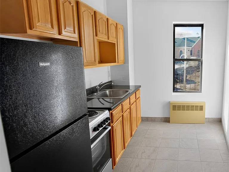 91 Elm St #1A — Photo 5
