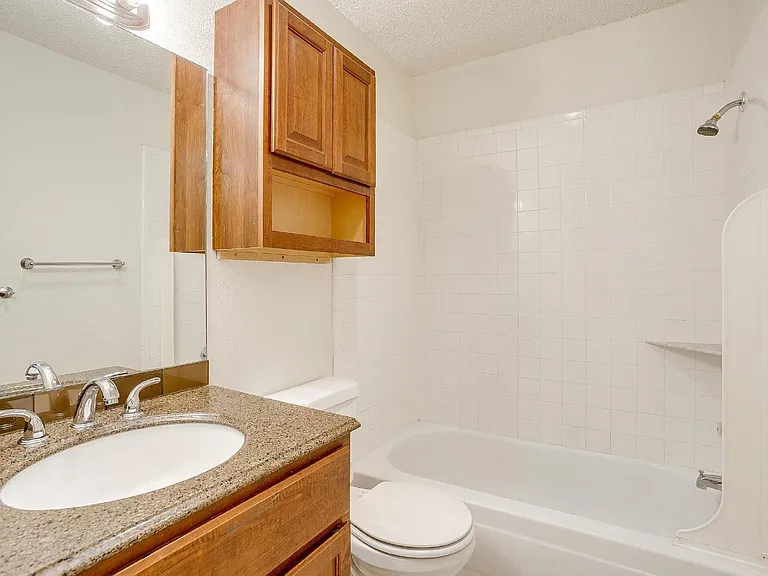 10265 Aurora Dr — Photo 7