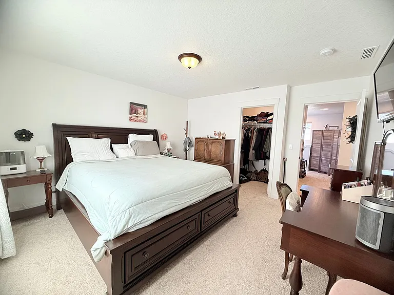 2923 S Ivy St — Photo 11