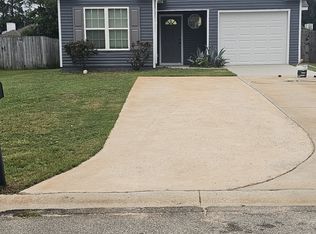 202 Kentshire Ln, Bonaire, GA 31005