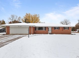 108 River Dr, Blissfield, MI 49228