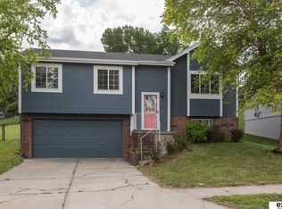6633 N 115th St, Omaha, NE 68164