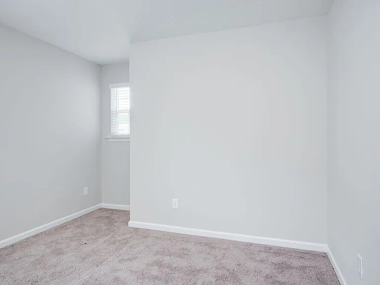2106 Collier Rd — Photo 24