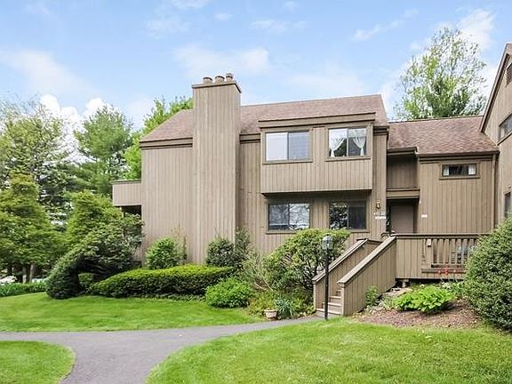 2nd image of 13 Algonquin Ln #C