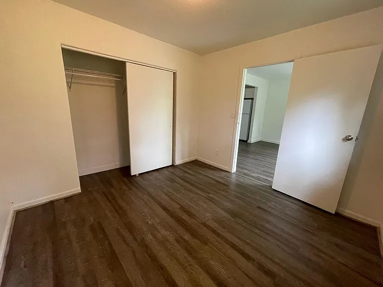 669 S Main St — Photo 20