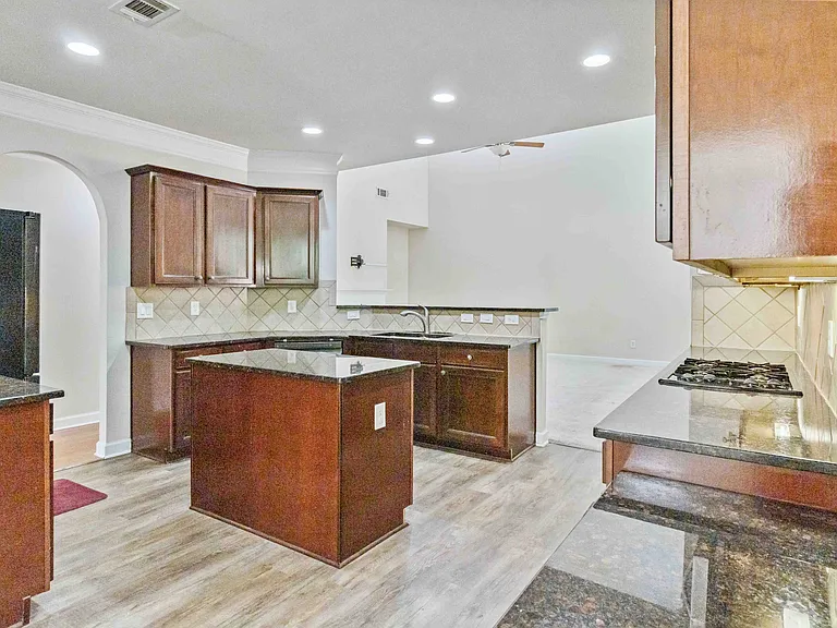 4840 Shiloh Springs Rd — Photo 14