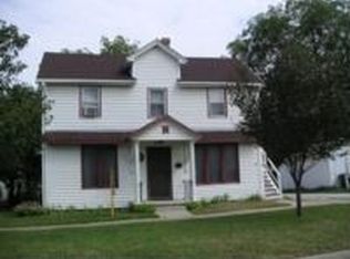 409 E 9th St, Ottawa, KS 66067