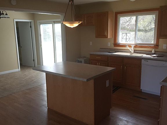 4th image of 9364 Bray Rd