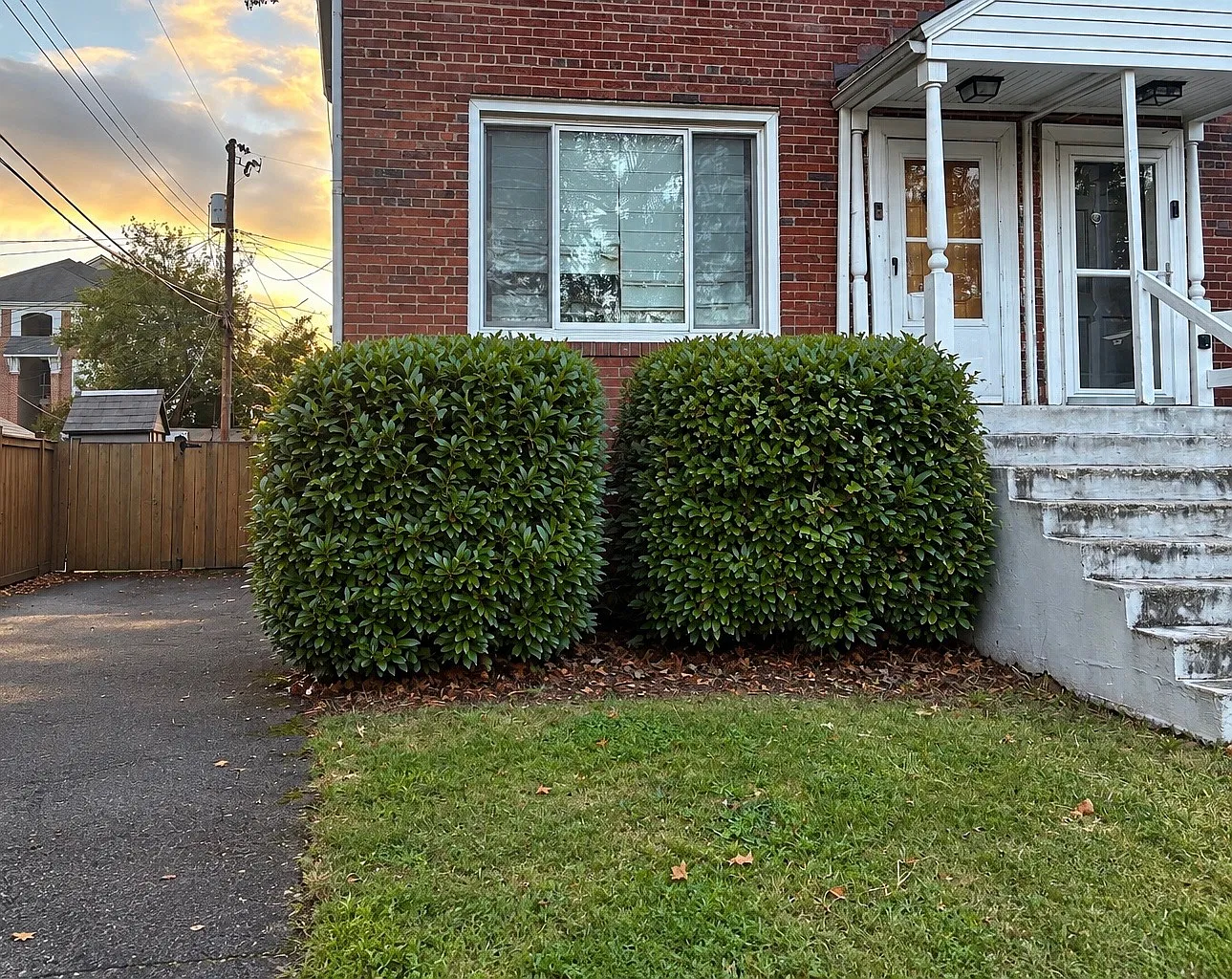 3 bed, 1200 sqft, $3,425 — Photo 1