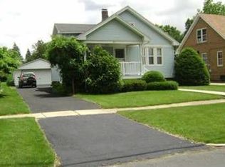 935 Florence Ave, Galesburg, IL 61401
