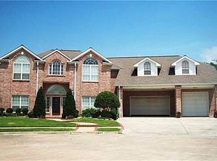 2816 Swallows Ln, Texas City, TX 77590