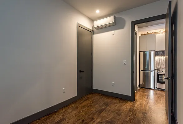 Rented by Nooklyn NYC LLC | media 99