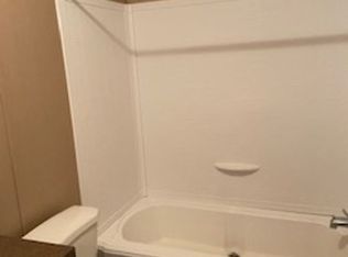 623 Charlotte St, Burns, TN 37029