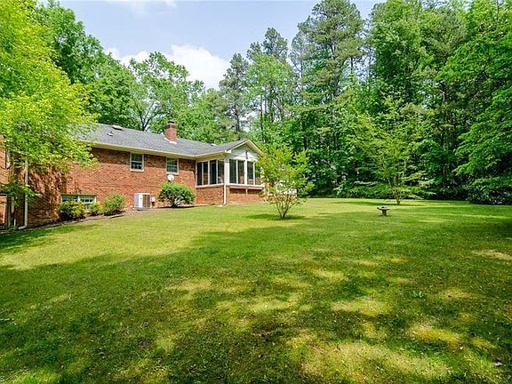 5th image of 4504 Doncaster Dr