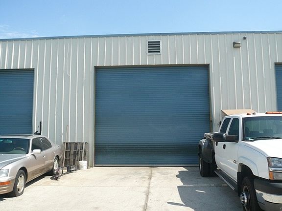 2nd image of 2859 Ford St