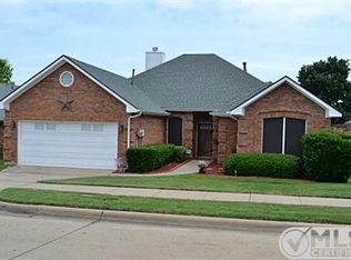 1407 Barclay Dr, Carrollton, TX 75007