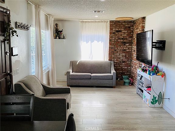 4th image of 13329 Herron St