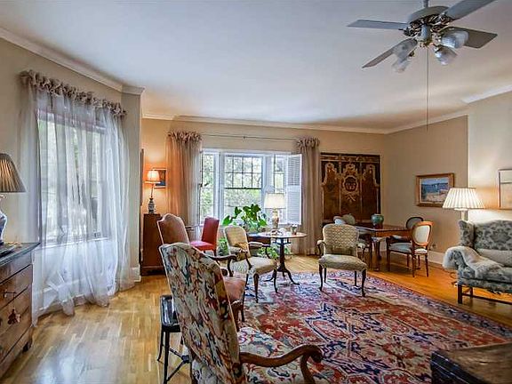 2nd image of 1436 Jackson Ave APT 2C