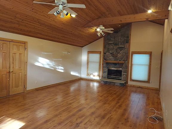 4th image of 12052 Peppermill Ln NW