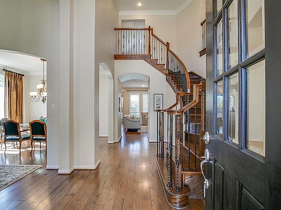 4th image of 3315 Saint Charles Ct