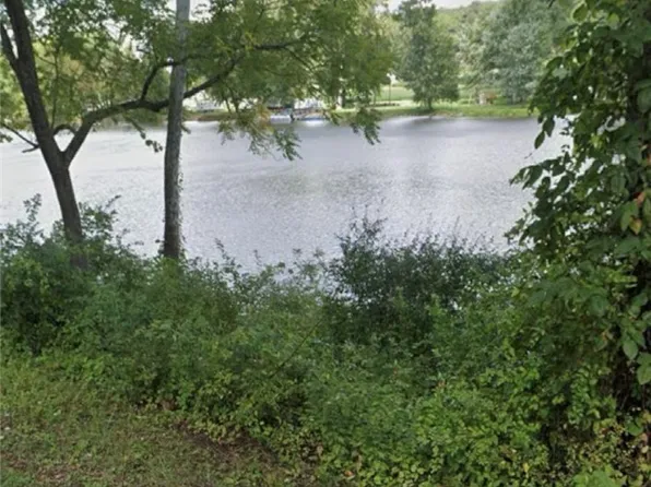 9105 Muskingum River Rd, Lowell, OH 45744