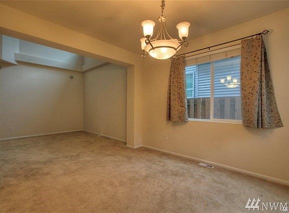 5th image of 6030 Montevista Dr SE