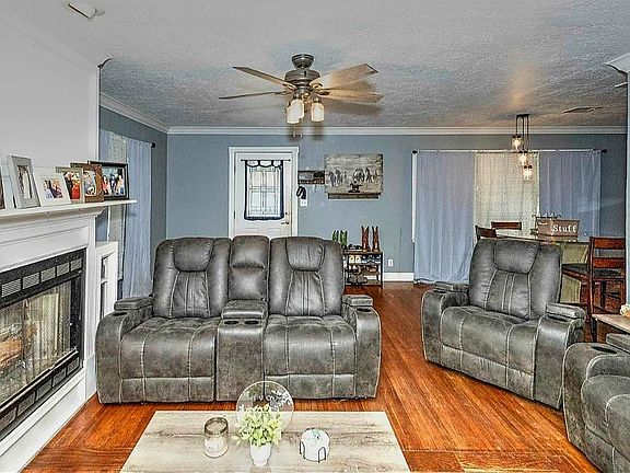 3rd image of 1112 N 12th St