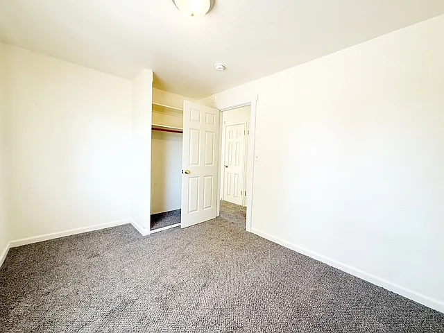 2860 Hemlock St #B — Photo 11