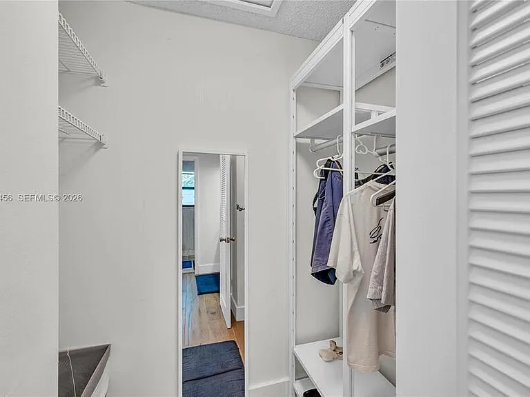 7018 SW 53rd Ln — Photo 18