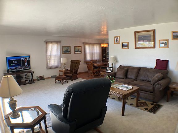 5th image of 1801 Burlington Blvd