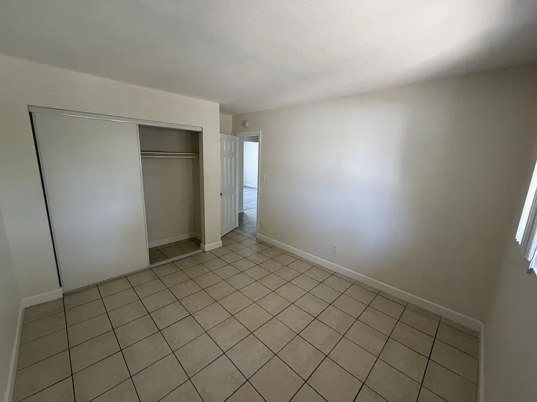 5791 Kingman Ave — Photo 4