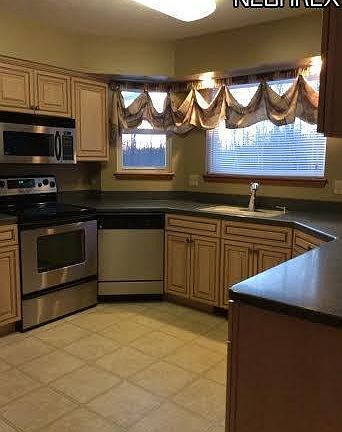 3rd image of 319 Dunn Dr
