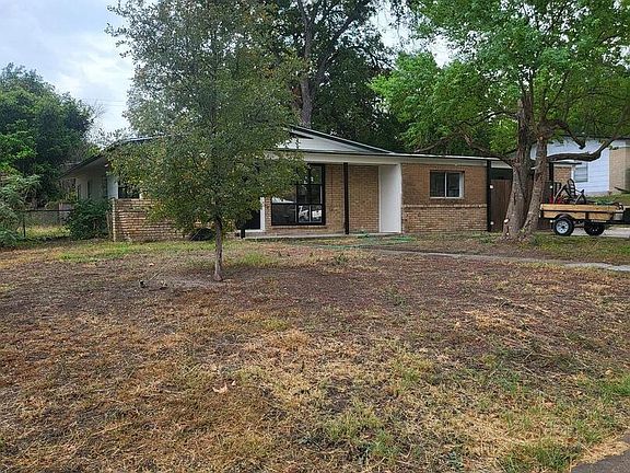 2nd image of 206 W GLENVIEW DR
